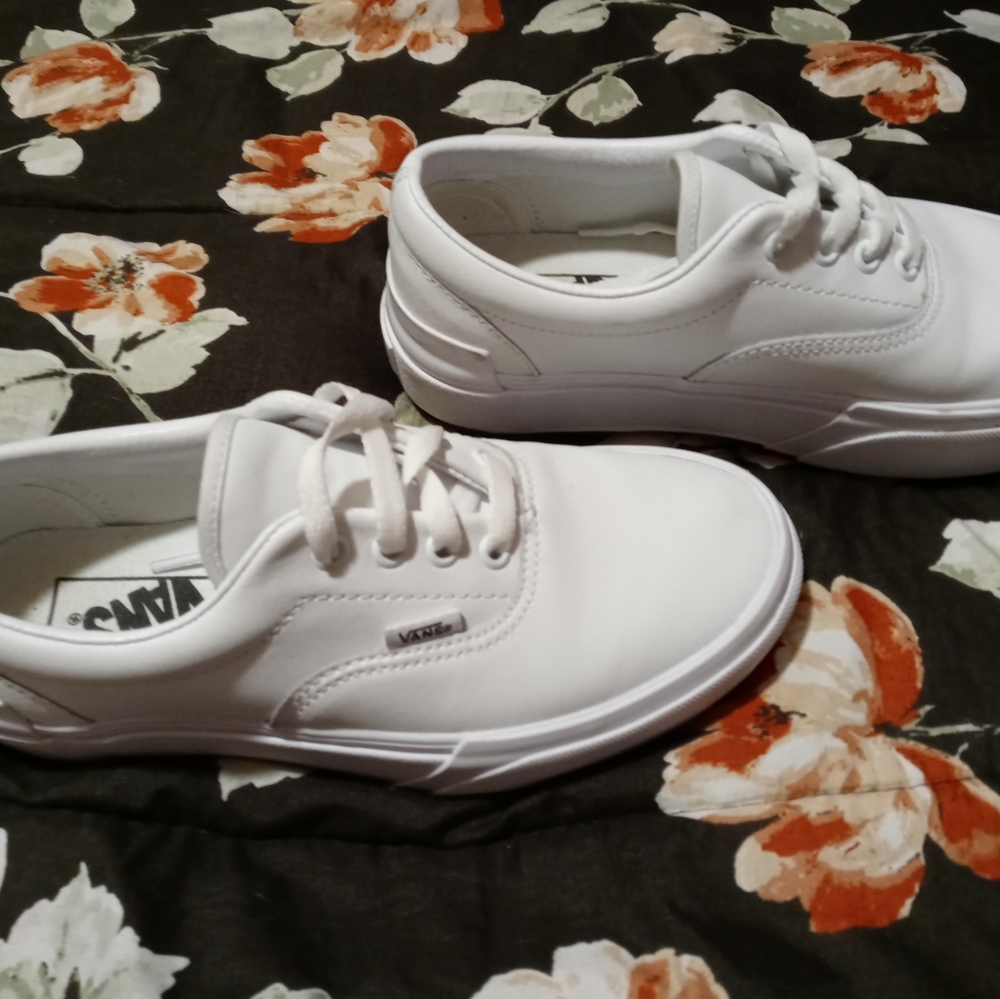 Vans - Picture 4 of 4